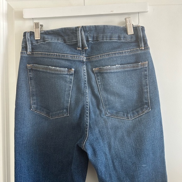 Good American Good Legs Cigarette Jeans Size 4/27 GLSPL67T Blue842 Distressed - Picture 7 of 11